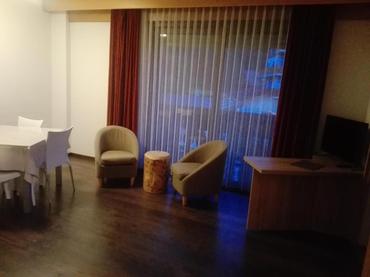 Residence Anda Поцца-ди-Фасса Экстерьер фото