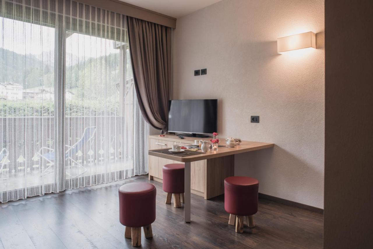 Residence Anda Поцца-ди-Фасса Экстерьер фото